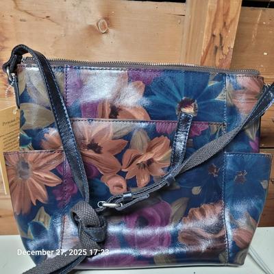 Sale Photo Thumbnail #132: About 12" wide by 9.5" tall