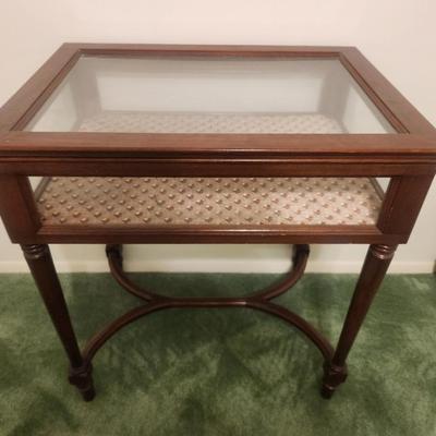 Mahogany Bjouterie Display Table