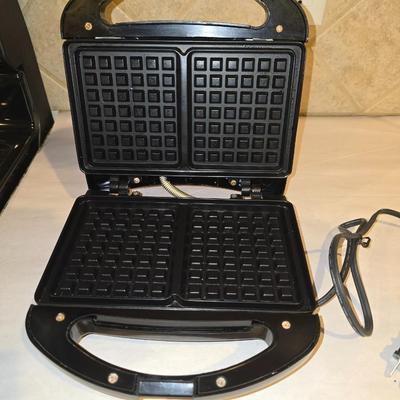 Waffle maker