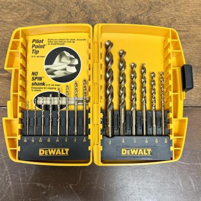 Sale Photo Thumbnail #544: New condition, drill bits are unused.