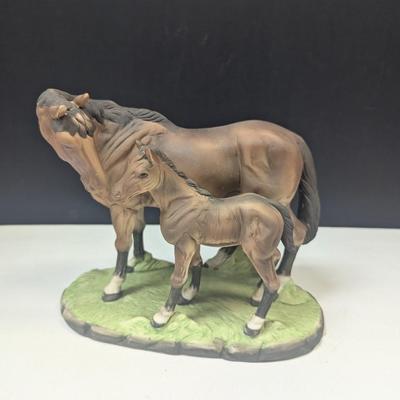 Alfretto Porcelain Collectors Series Foreign Horse Figurine