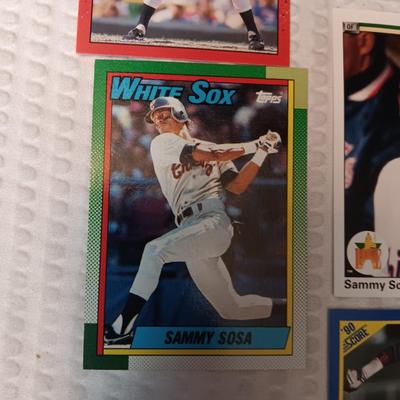 SAMMY SOSA AND OTHER BASEBALL CARDS