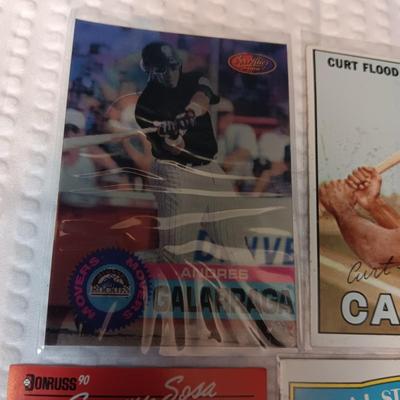 SAMMY SOSA AND OTHER BASEBALL CARDS