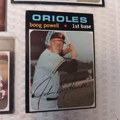 COLLECTIBLE BASEBALL CARDS (4)