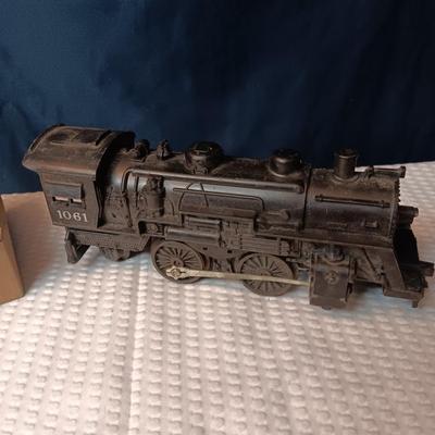 MOSTLY LIONEL NEW YORK CENTRAL MODEL TRAINS