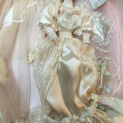 Franklin Mint “Elaine” Gibson Girl Wedding Remembrance Shadow Box Doll w/ COA (RenembRance)