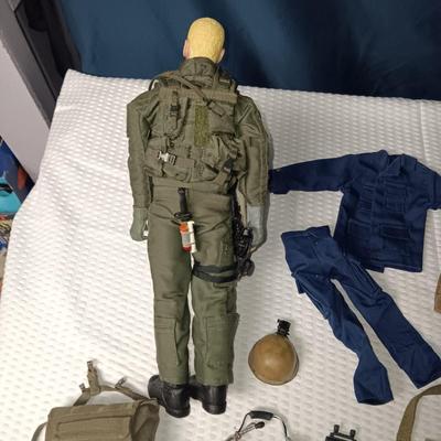 1994 GI JOE WITH GEAR