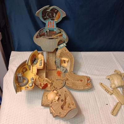 1997 GALOOB TOYS STAR WARS IMPERIAL DEATH STAR TRANSFORMING PLAYSET