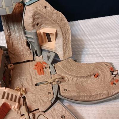 1997 GALOOB TOYS STAR WARS IMPERIAL DEATH STAR TRANSFORMING PLAYSET