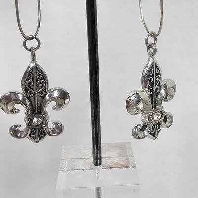 Vintage Silver-Tone Fleur-de-Lis Drop Earrings on Elongated French Hooks