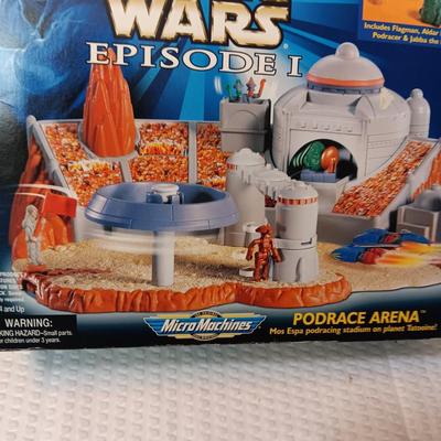 STAR WARS EPISODE I PODRACE ARENA