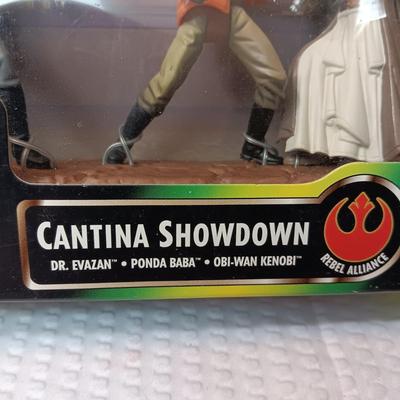 STAR WARS CANTINA SHOWDOWN