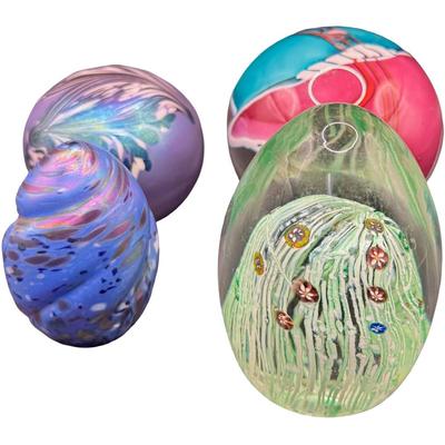 Sale Photo Thumbnail #125: Includes James Wilbert, Nuan, and more. Total of four pieces. Measurement of largest: 3.5” Diameter. Pre-auction estimate: $100-$150. [MA]