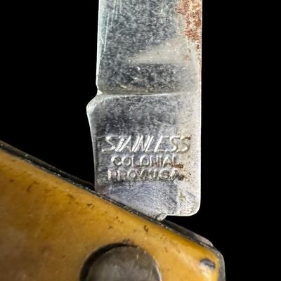 Sale Photo Thumbnail #169: Includes five straight razors, and nine safety razors. Makers include Gillette, and many others. Age related wear. [KD]