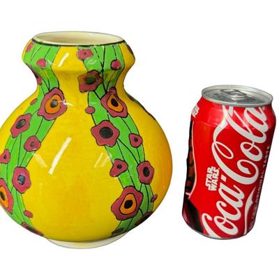 Sale Photo Thumbnail #192: Ceramic construction. Measurement: 6”H. Pre-auction estimate: $50-$100. [MA]