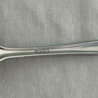 Oneida Acclivity Flatware Set (K-SF)