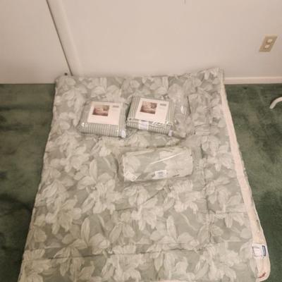 Comforter set