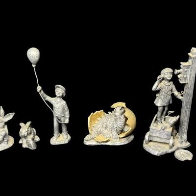 Sale Photo Thumbnail #300: NOS. Includes Jon, Ambrose, Peggy, Gary, Myra, show Rabbit “Lynn,” and Sandy. Total of seven pieces. There is storage related wear with some patina. Measurement of tallest: 6.5”H. [SR]