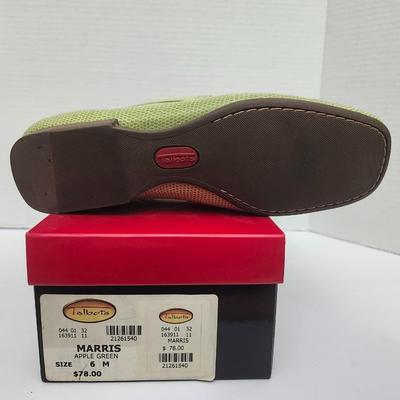 Talbots Marris Apple Green Leather Loafers Womens Size 6 M Slip On Shoes With Box