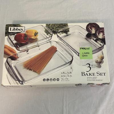 Turkey Roasting Pan, Carving Set, & More... (K-SF)