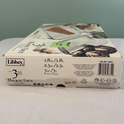 Turkey Roasting Pan, Carving Set, & More... (K-SF)