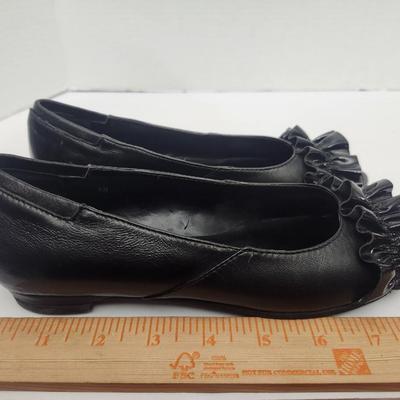 Vaneli Aislin Black Leather Peep Toe Heels Womens Size 6 M Slip On Shoes With Box