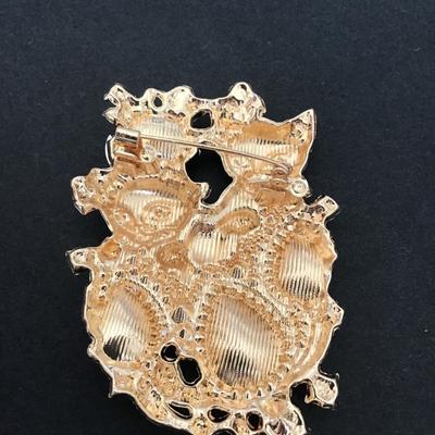 Sale Photo Thumbnail #11: Beautiful cat fashion brooch 
Please see attached photos