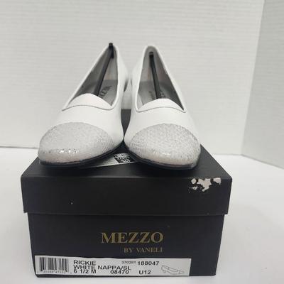 Mezzo by Vaneli Rickie White Nappa Slip On Heels Womens Size 6 1/2 M With Box