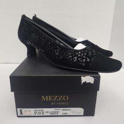 Mezzo by Vaneli Rickie Black Velvisde Slip On Heels Womens Size 6 1/2 M With Box