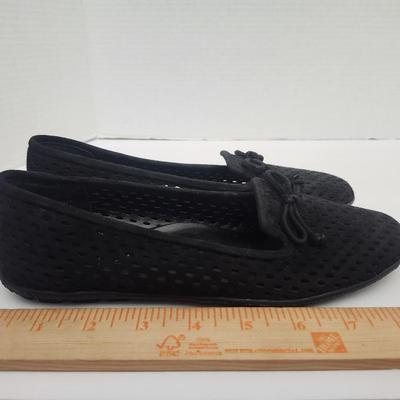 Vaneli Casey Black Suede Perforated Slip On Loafers Womens Size 6 1/2 M With Box
