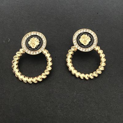 Sale Photo Thumbnail #59: Beautiful Gold Tone Fashion earrings 
Please see attached photos