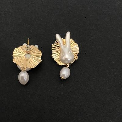 Sale Photo Thumbnail #111: Very cute Easter Bunny earrings 
Please see attached photos