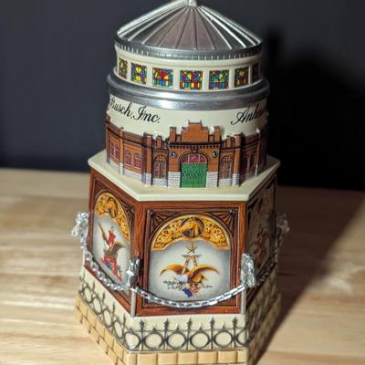 Anheuser-Busch Collectors Club 1999 Members Only Stein World Clydesdale Stable w/ Box