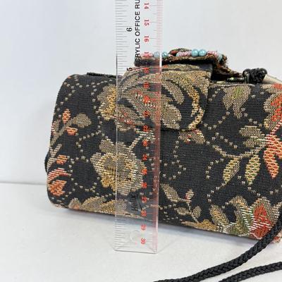 Sale Photo Thumbnail #378