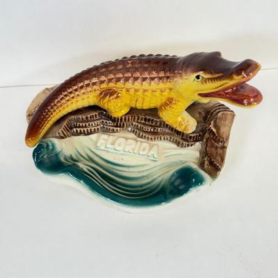 LOT 17: Vintage Japanese Porcelain Dog Ash Trays, Lusterware Pieces & More