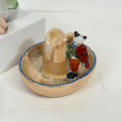 LOT 17: Vintage Japanese Porcelain Dog Ash Trays, Lusterware Pieces & More