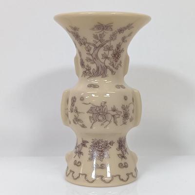 LOT 24: Franklin Mint Treasures of the Imperial Dynasties Set of (9) Miniatures