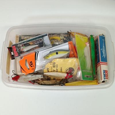 LOT 28: Vintage Ice Fishing Tip Ups with NIB Pantoskope Diving Mask, Fishing Lures & More