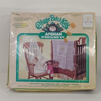 LOT 32: NIB Crafting Sets