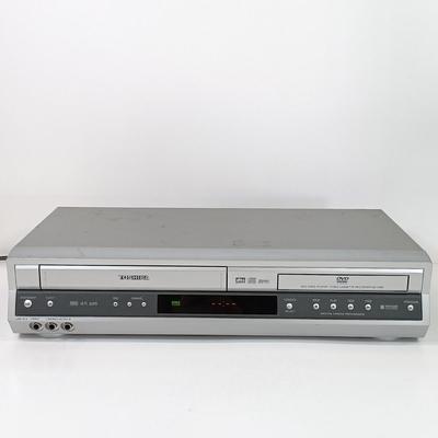LOT 33: Toshiba SD-V396 DVD Video Player / Video Cassette Recorder