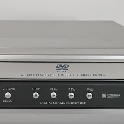 LOT 33: Toshiba SD-V396 DVD Video Player / Video Cassette Recorder