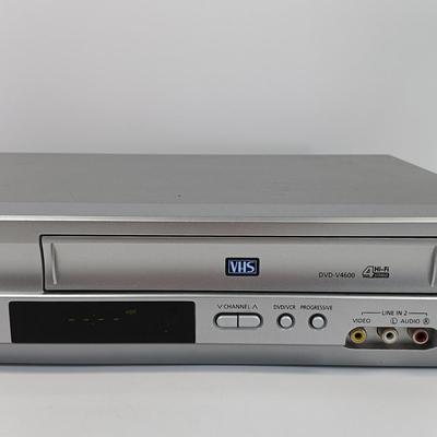 LOT 34: Samsung DVD-V4600 DVD / VHS Dual Deck