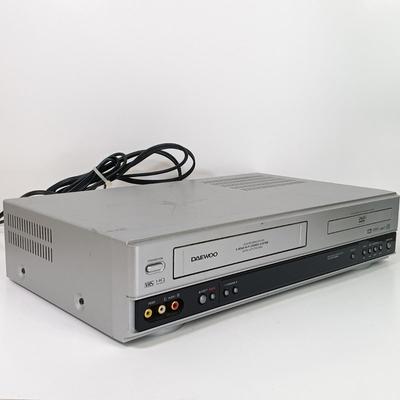 LOT 35: Daewoo DV6T844B DVD Player / Video Cassette Recorder