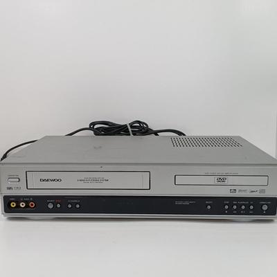 LOT 35: Daewoo DV6T844B DVD Player / Video Cassette Recorder