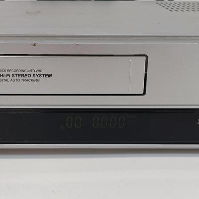 LOT 35: Daewoo DV6T844B DVD Player / Video Cassette Recorder