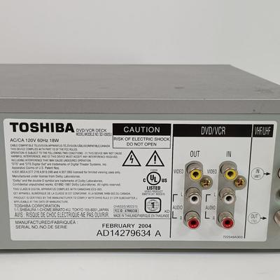 LOT 36: Toshiba SD-V392SU DVD / VCR Deck