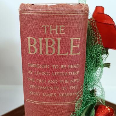 LOT 39: The World of Promise Audio Bible, Inlaid Wood Religious Tray, Fontanini Three Kings Ornaments & More