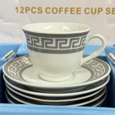 LOT 50: Linea Classe 12pc Coffee Cup Set in Box & NIP Oneida Oliveto Sugar Bowl & Creamer Set