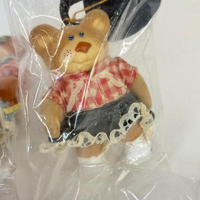 LOT 52: Doll Collection: Madame Alexander, Real Teen 14", Shelf Sitters & More