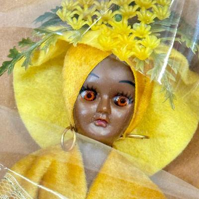 LOT 52: Doll Collection: Madame Alexander, Real Teen 14", Shelf Sitters & More